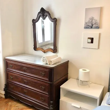 Minha Casa * Лиссабон